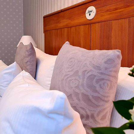 Hotel Schieferhof - Glaslust Neuhaus am Rennweg Ngoại thất bức ảnh