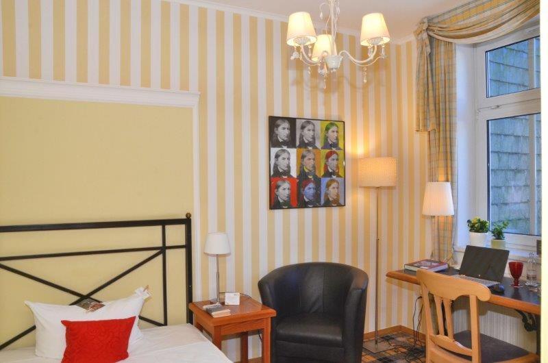 Hotel Schieferhof - Glaslust Neuhaus am Rennweg Ngoại thất bức ảnh