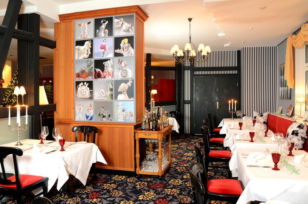 Hotel Schieferhof - Glaslust Neuhaus am Rennweg Ngoại thất bức ảnh