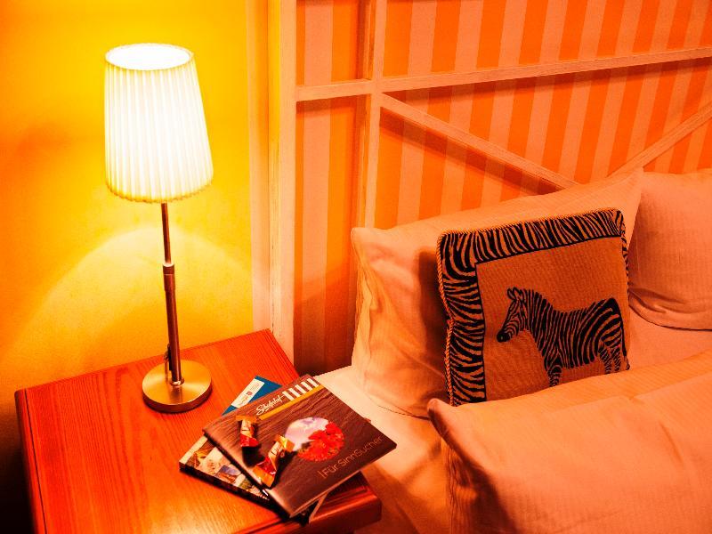 Hotel Schieferhof - Glaslust Neuhaus am Rennweg Ngoại thất bức ảnh