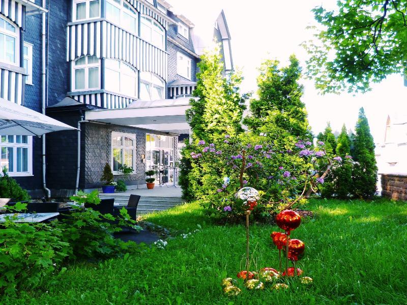 Hotel Schieferhof - Glaslust Neuhaus am Rennweg Ngoại thất bức ảnh